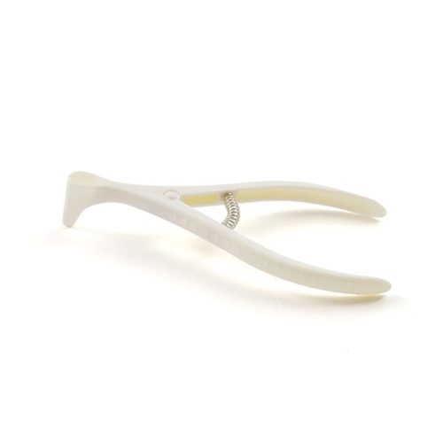 Disposable nasal speculum